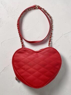Justfab Vintage Y2K Quilted Pebbled Leather Red Heart Crossbody Bag